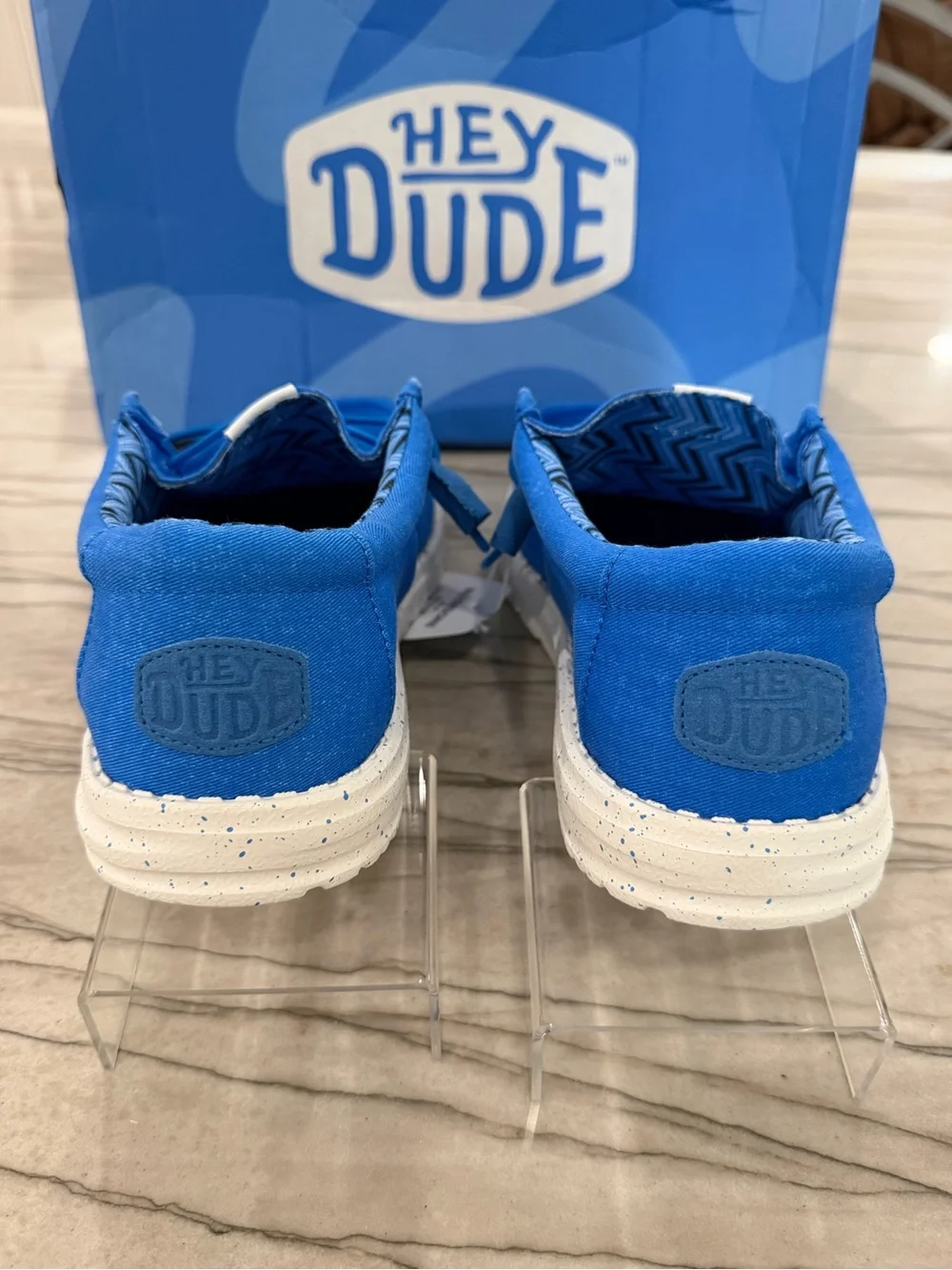 Hey Dude vibrant blue